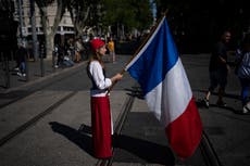 Inmigrantes se asimilan a la sociedad francesa