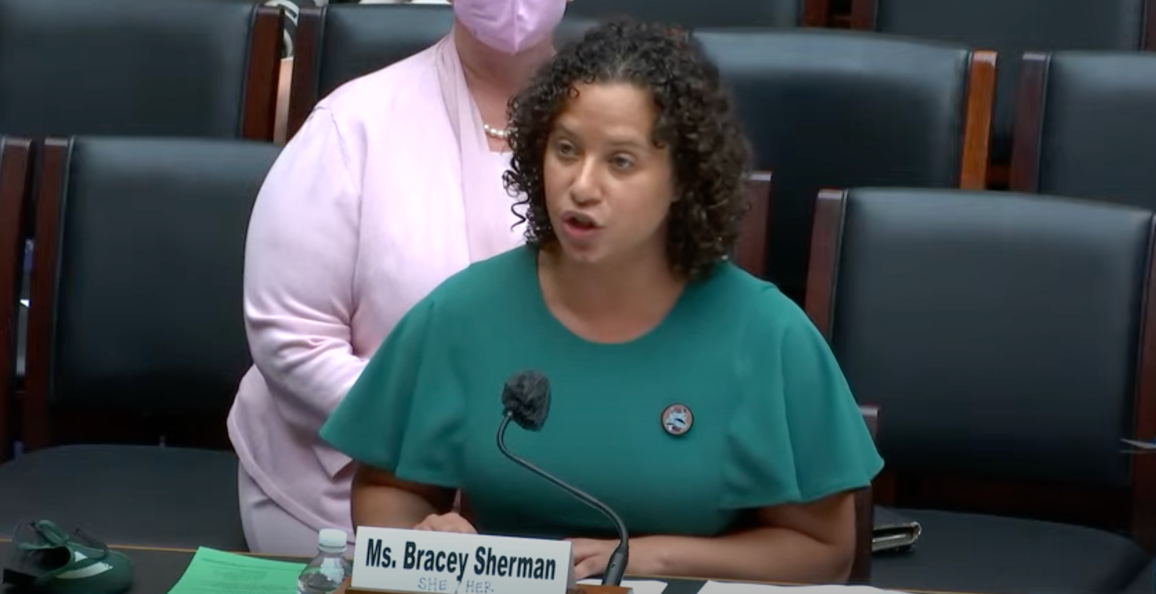 Testigo explica en el Congreso cómo autogestionar un aborto con pastillas en un testimonio inédito