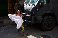 Quejas de abuso policial en redada mortal en Río de Janeiro