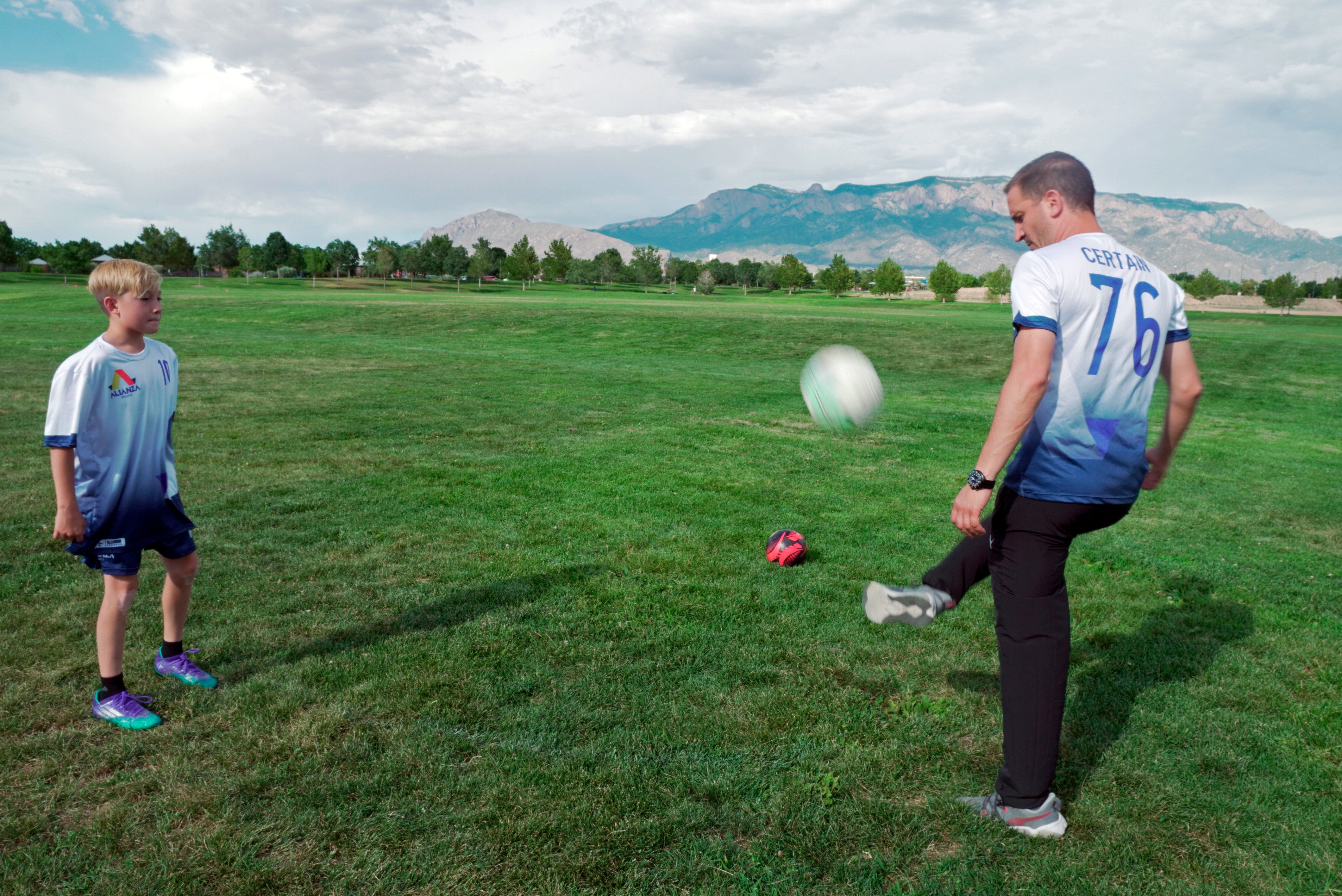 DEP-FUT COLOMBIANO-CAMPAMENTOS FUTBOL
