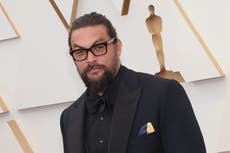 Jason Momoa participa en “choque frontal con motociclista” en Los Ángeles
