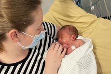 Inglaterra: amputan brazo a recién nacido que sufrió coágulos de sangre en el útero