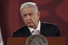 AMLO tilda a opositores de agentes extranjeros y traidores