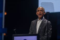 Obama elogia avances de Biden en materia de clima, precios de medicamentos y economía
