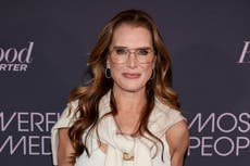 Brooke Shields dice estar indignada por el trato que reciben las mujeres mayores de 40 años