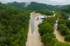 Quince muertos, incluidos niños, por inundaciones repentinas en Kentucky