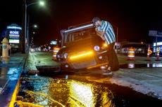 Se inundan casinos de Las Vegas luego de que una rara tormenta provocó inundaciones masivas