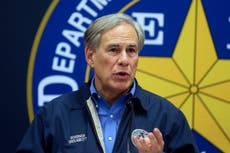 Tras tiroteo en Uvalde, Abbott fue a recaudación de fondos