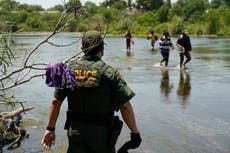Muere niña guatemalteca al intentar cruzar a Estados Unidos por el río Grande