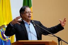 Petro buscará avanzar diálogo con ELN en inicio de mandato