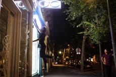 Duchas frías y sin luz: Europa ahorra ante falta de gas ruso