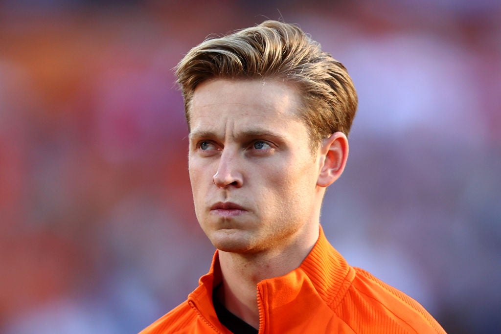 Chelsea desafiará al Manchester United por Frenkie de Jong después de tener conversaciones con el Barcelona