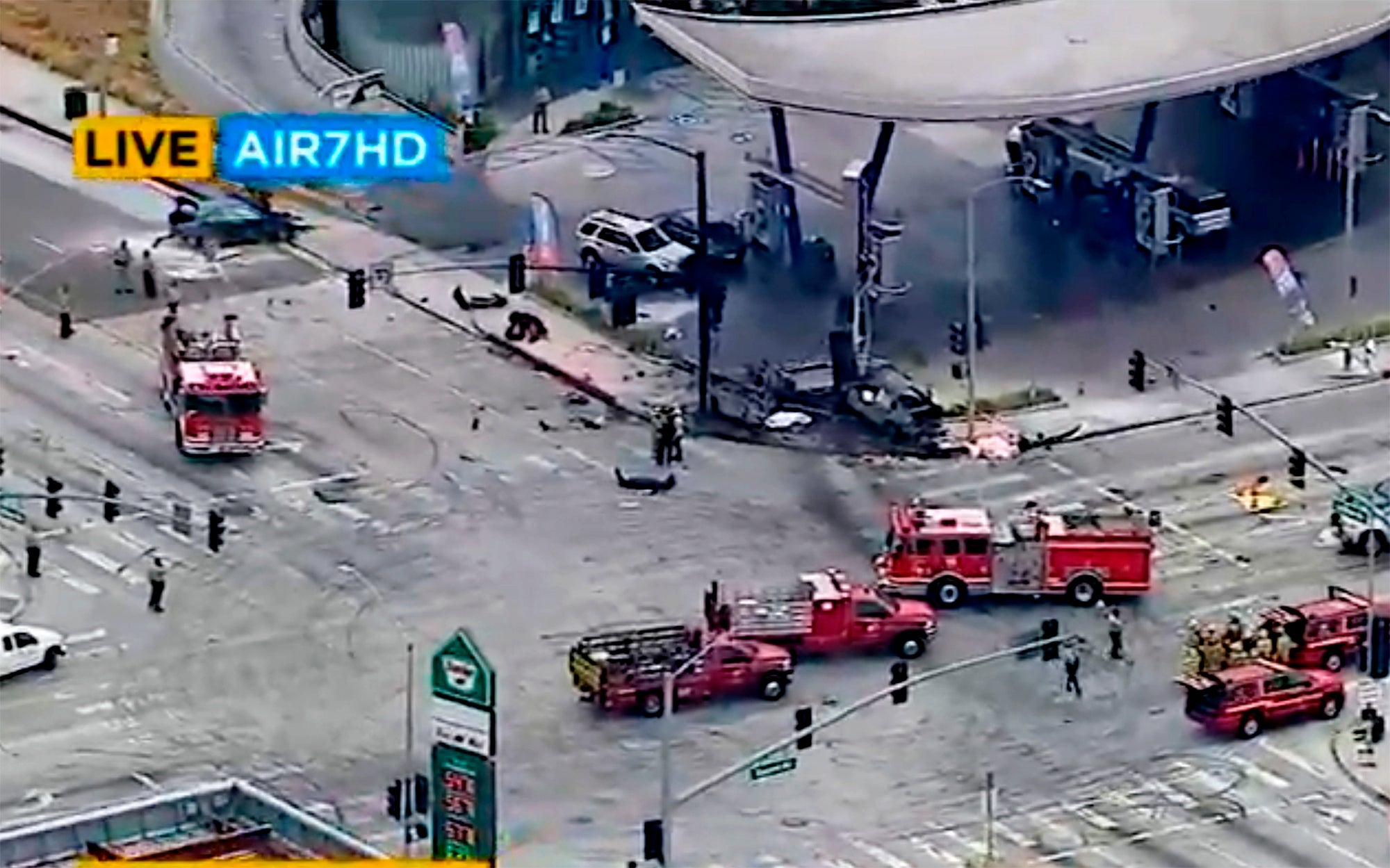 LA: policía arresta a conductora responsable de choque donde murieron seis personas