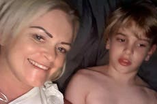 La madre de Archie Battersbee critica la “falta de acción” por el desafío en línea que dejó a su hijo en coma
