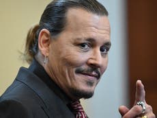 Estrellas de Hollywood quitan ‘like’ a publicación en la que Johnny Depp celebra victoria contra Amber Heard