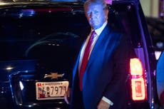 Trump insinúa que el FBI pudo “plantar” evidencia en la redada de Mar-a-Lago