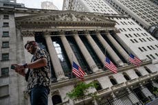 Wall Street abre con fuerte alza tras reporte de inflación