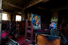 Al menos 41 muertos en un incendio en una iglesia en Egipto