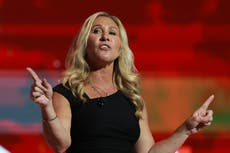 Marjorie Taylor Greene es objeto de burlas por sugerir que las energías renovables no funcionan de noche