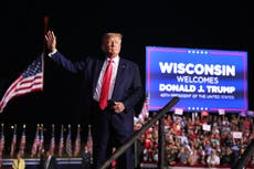 Trump acusa al FBI de robarle sus “tres” pasaportes durante allanamiento en Mar-a-Lago