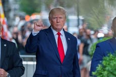 El FBI devuelve los tres pasaportes de Trump luego de la redada en Mar-a-Lago