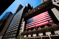 Wall Street abre en baja pese a buen resultado de empresas