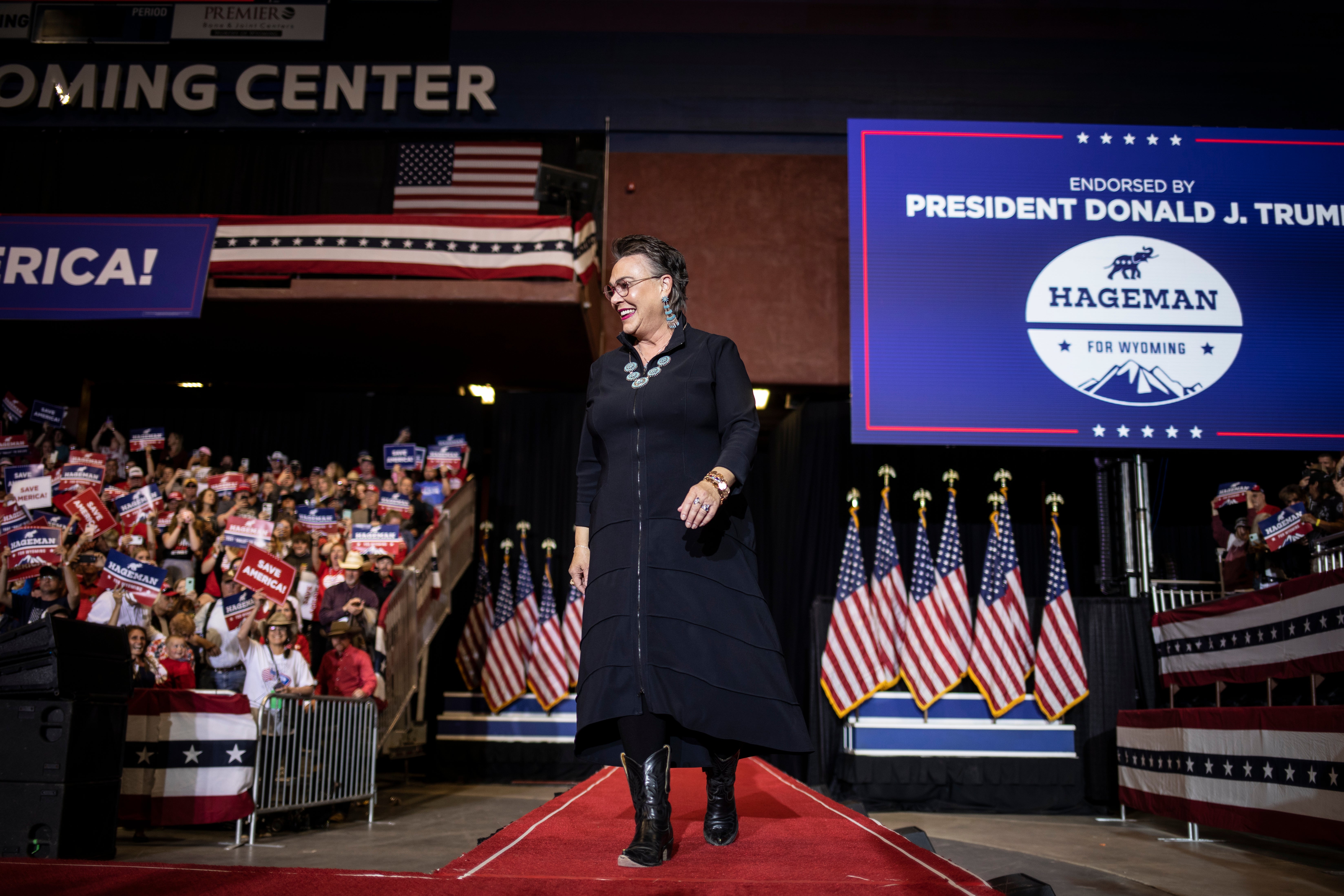 Harriet Hageman ganó las primarias republicanas para contender por el escaño de Wyoming en la cámara