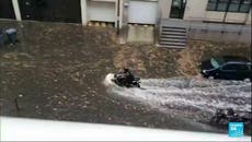 Estaciones del metro en Paris inundadas por fuertes tormentas 