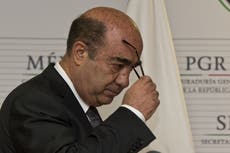 México detiene al ex fiscal general por el caso de los 43 estudiantes desaparecidos en 2014