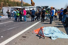 15 muertos por choque de autobús en Turquía