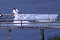 Así fue la espectacular boda de JLo y Ben Affleck en la que todos vistieron de blanco