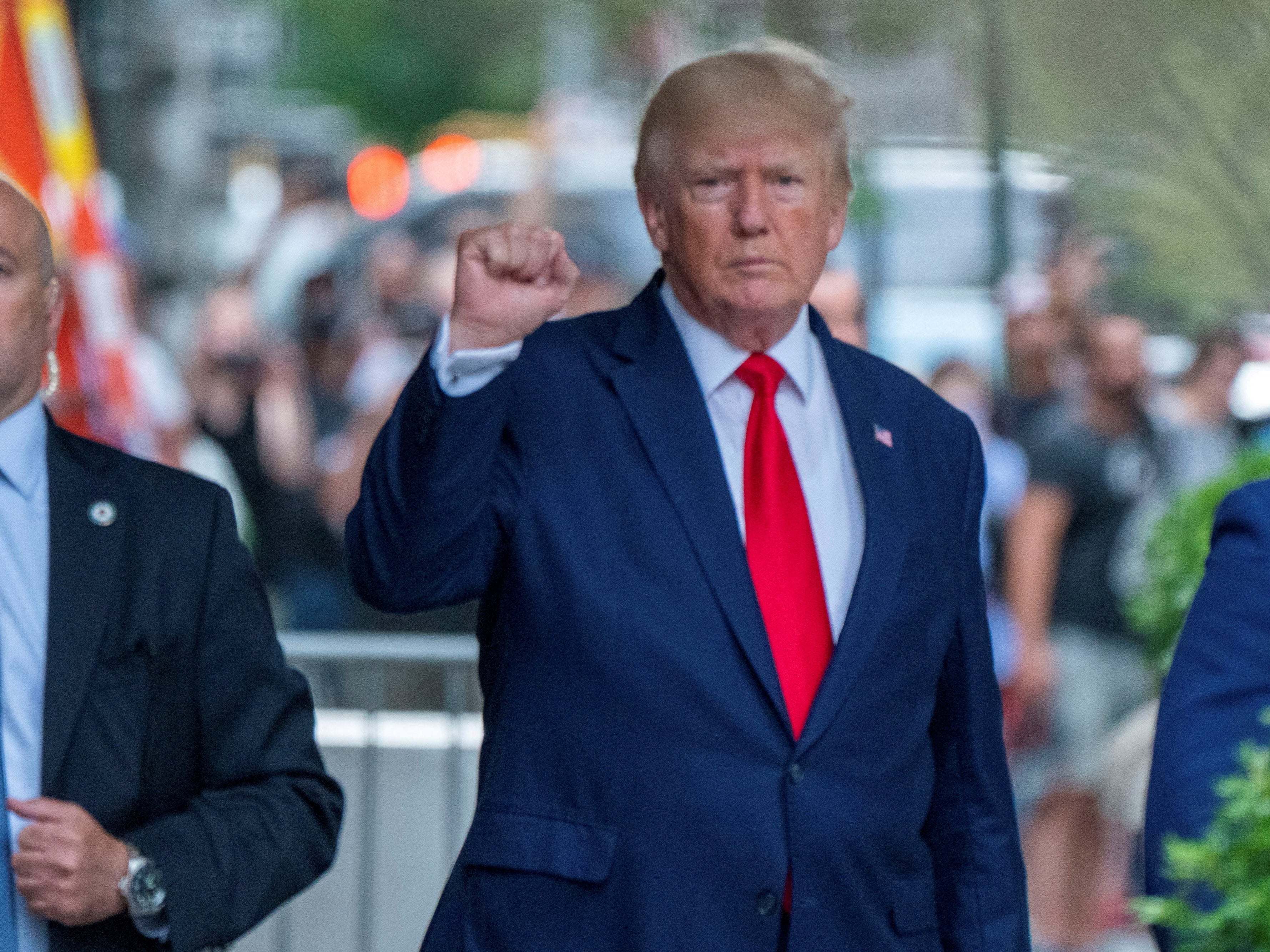 Trump se jactó varias veces de tener “detalles ilícitos” de la vida amorosa de Macron, según un informe