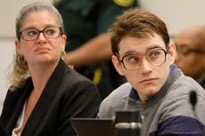 Pistolero de masacre en Florida tenía problemas mentales