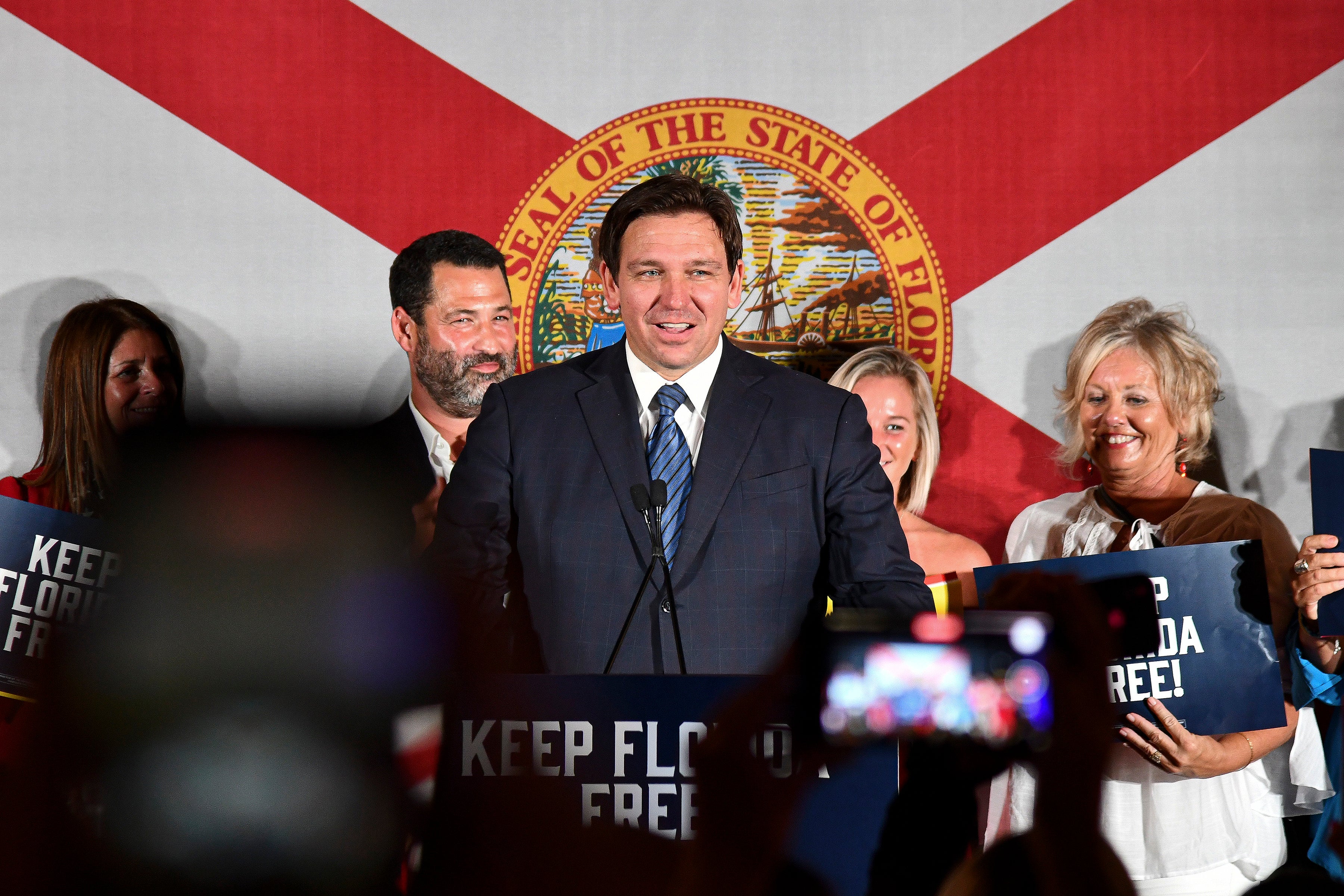 DeSantis dice “woke” 5 veces en 19 segundos en un discurso electoral cargado de guerra cultural
