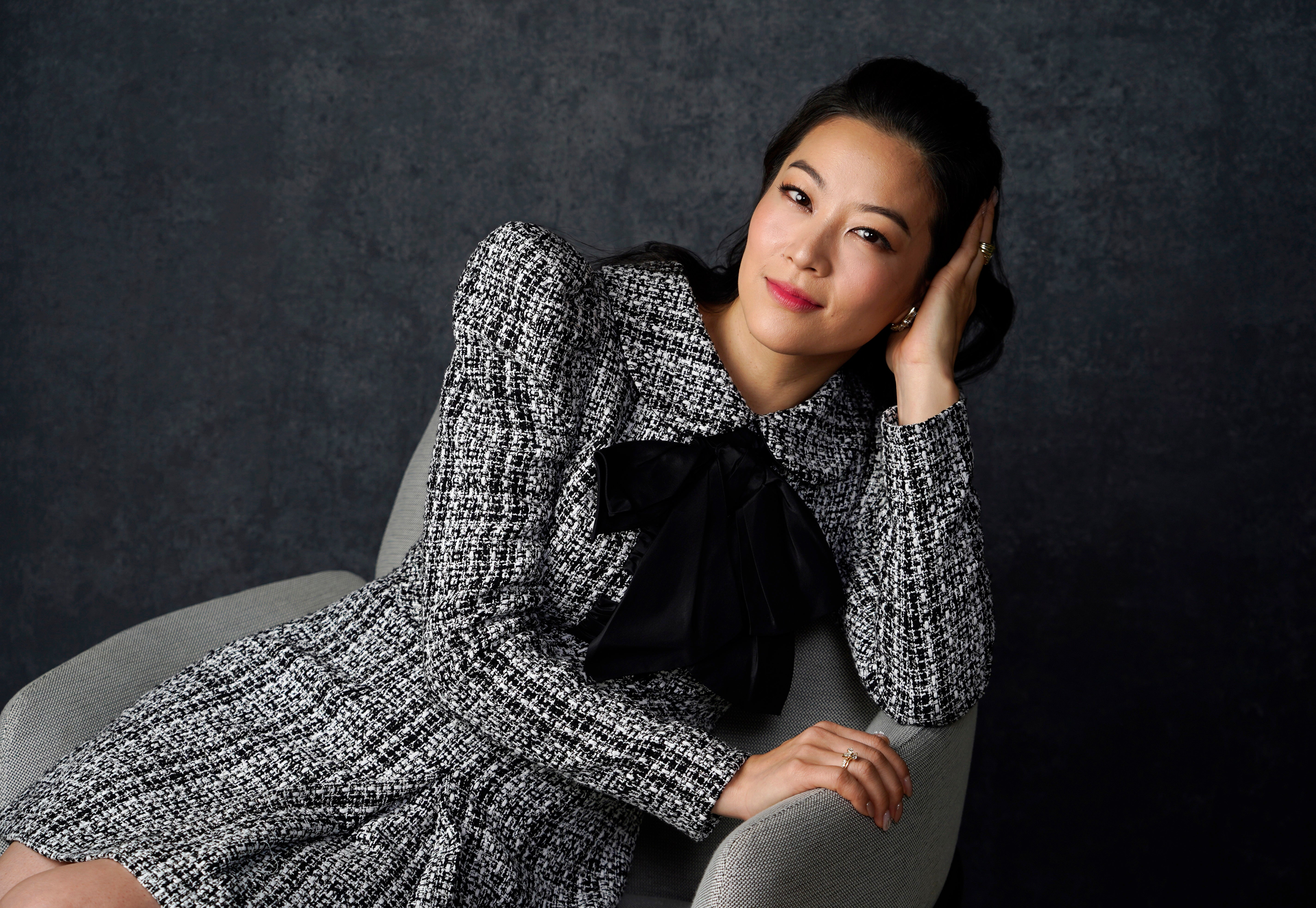 Arden Cho protagoniza “Partner Track”