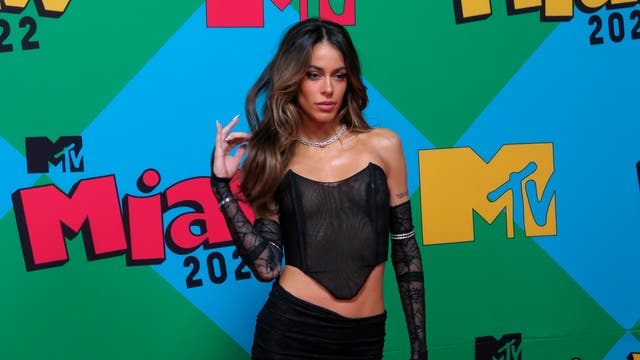 PREMIOS BILLBOARD-ARTISTAS
