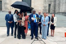 Mujer a la que se le negó un aborto en Luisiana por un feto sin cráneo habla sobre su desgarradora experiencia