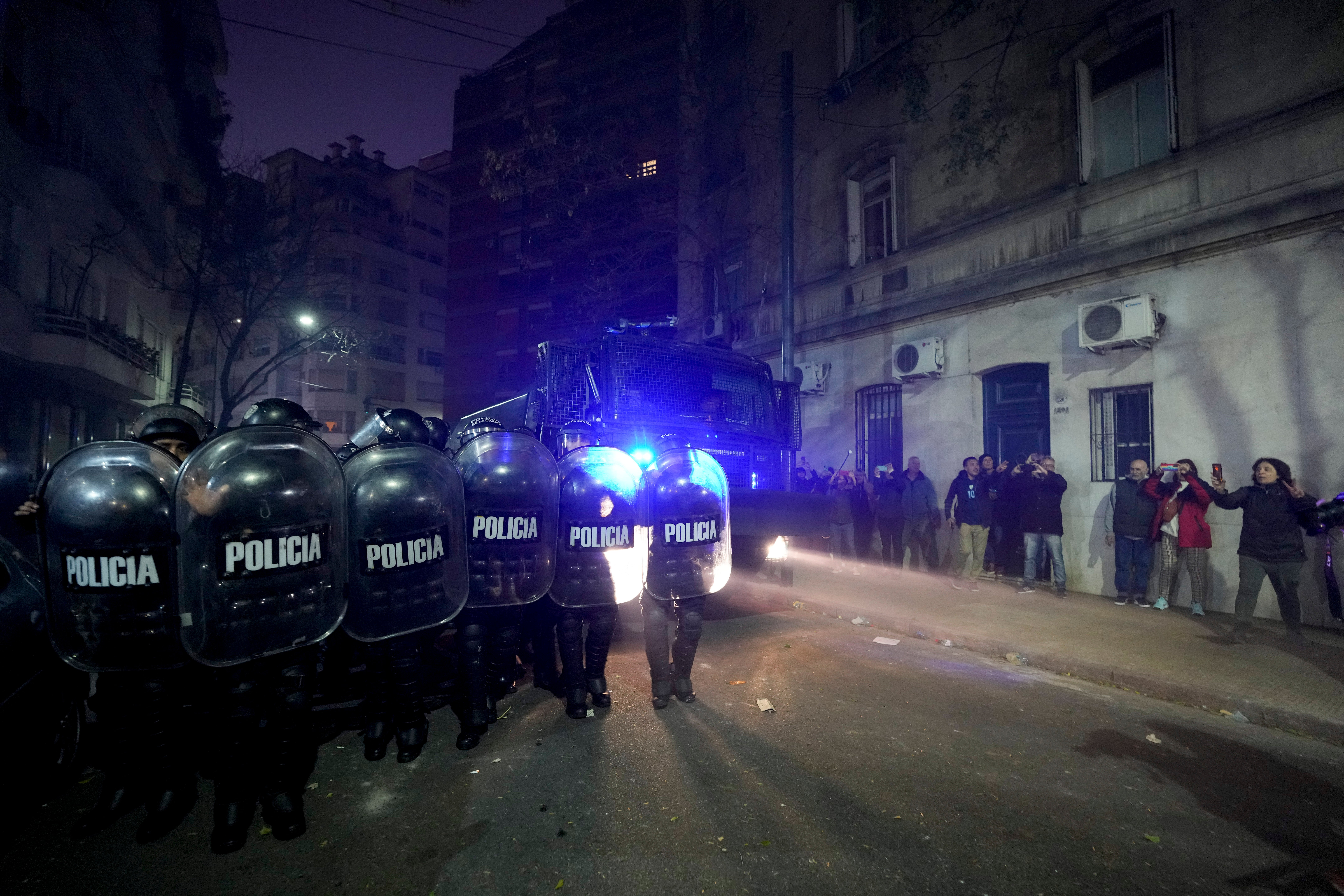 ARGENTINA-FERNÁNDEZ-PROTESTAS