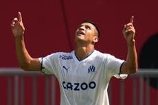 Con doblete de Alexis Sánchez, Marsella despacha 3-0 a Niza