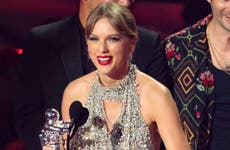 Los MTV VMA 2022: 6 cosas que impresionaron, desde el cameo de Depp, hasta el nuevo disco de Taylor Swift
