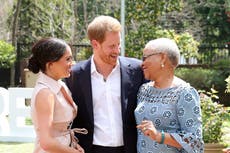Nieto de Mandela está “sorprendido” por afirmaciones de fiesta en Sudáfrica tras matrimonio de Meghan Markle