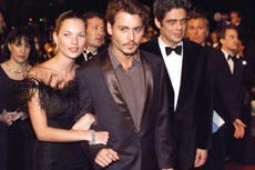 Kate Moss recuerda cómo su ex Johnny Depp le regaló un collar de diamantes que sacó “de su trasero”