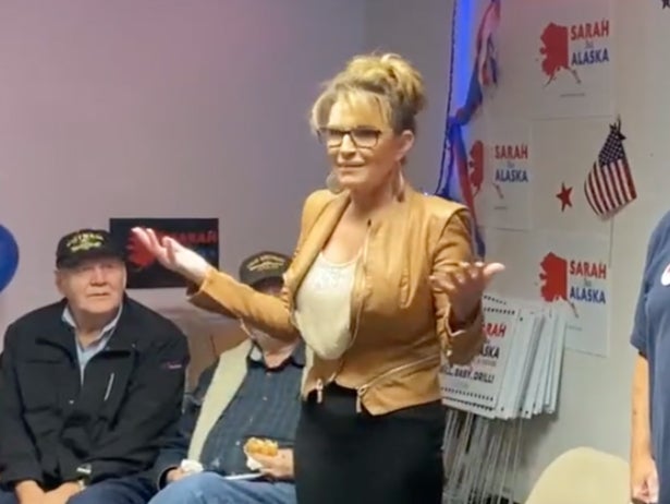 Alaska: vídeo muestra la sorpresa de Sarah Palin al perder ante Mary Peltola en la elección para la Cámara