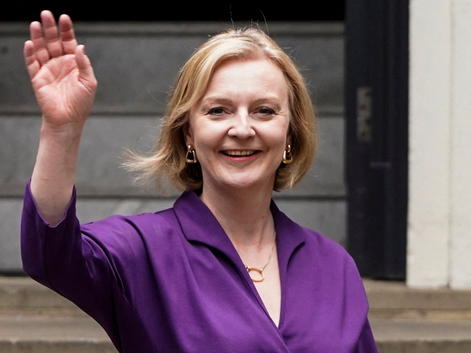 ¿Quién es Liz Truss y por qué la comparan con Margaret Thatcher en Reino Unido? 