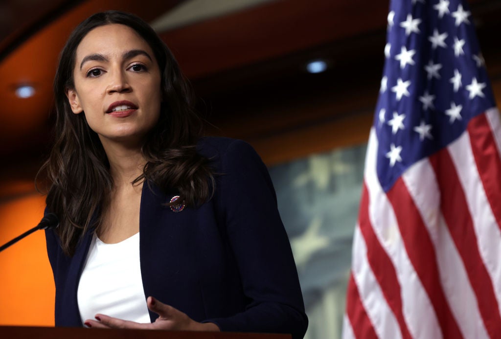 Alexandria Ocasio-Cortez habla del ambiente hostil que ha tenido que enfrentar como congresista