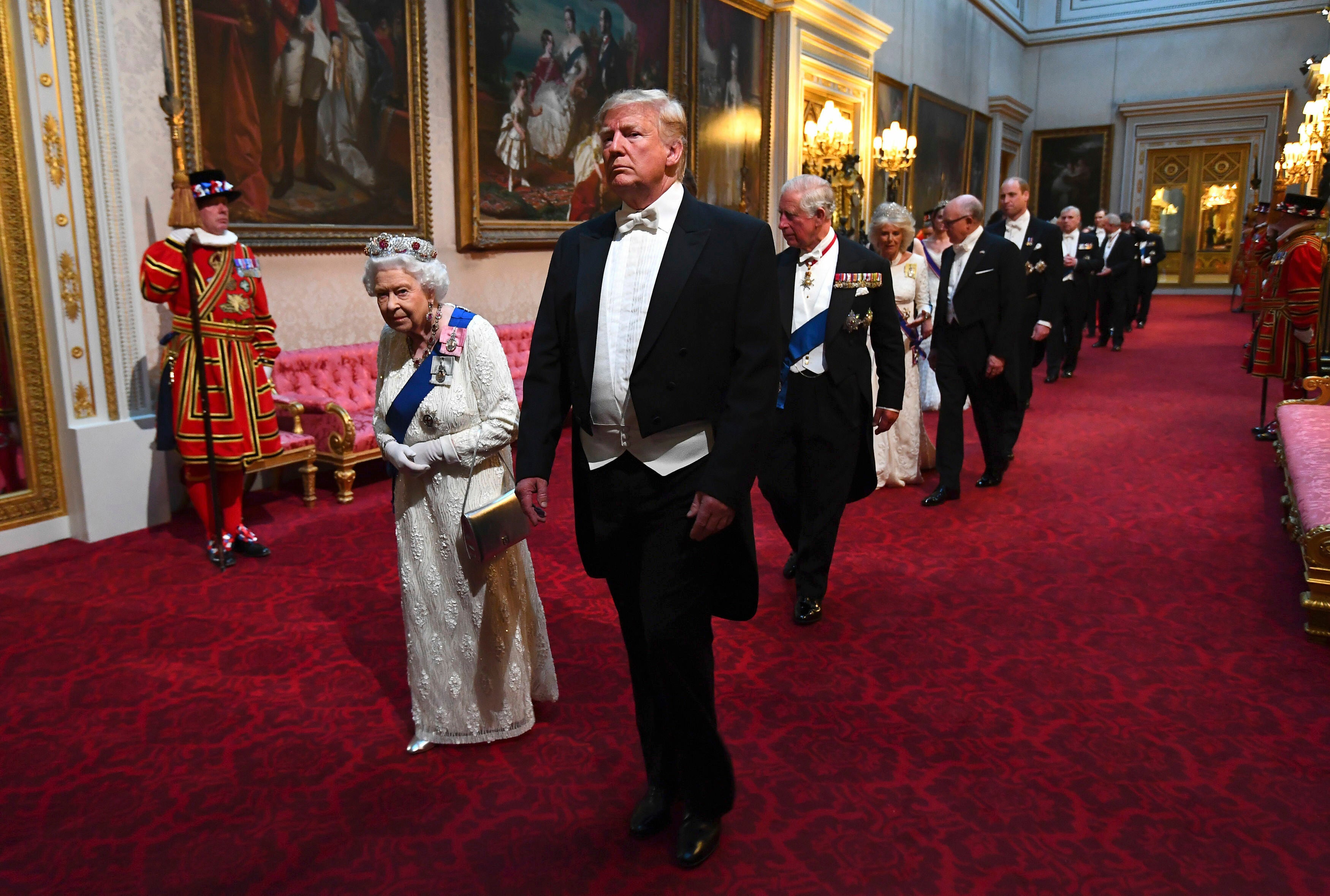 La reina Isabel II y el presidente Donald Trump