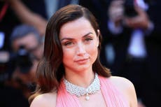 Jamie Lee Curtis asumió que Ana de Armas era una “joven sin experiencia ni sofisticación” por ser Cubana