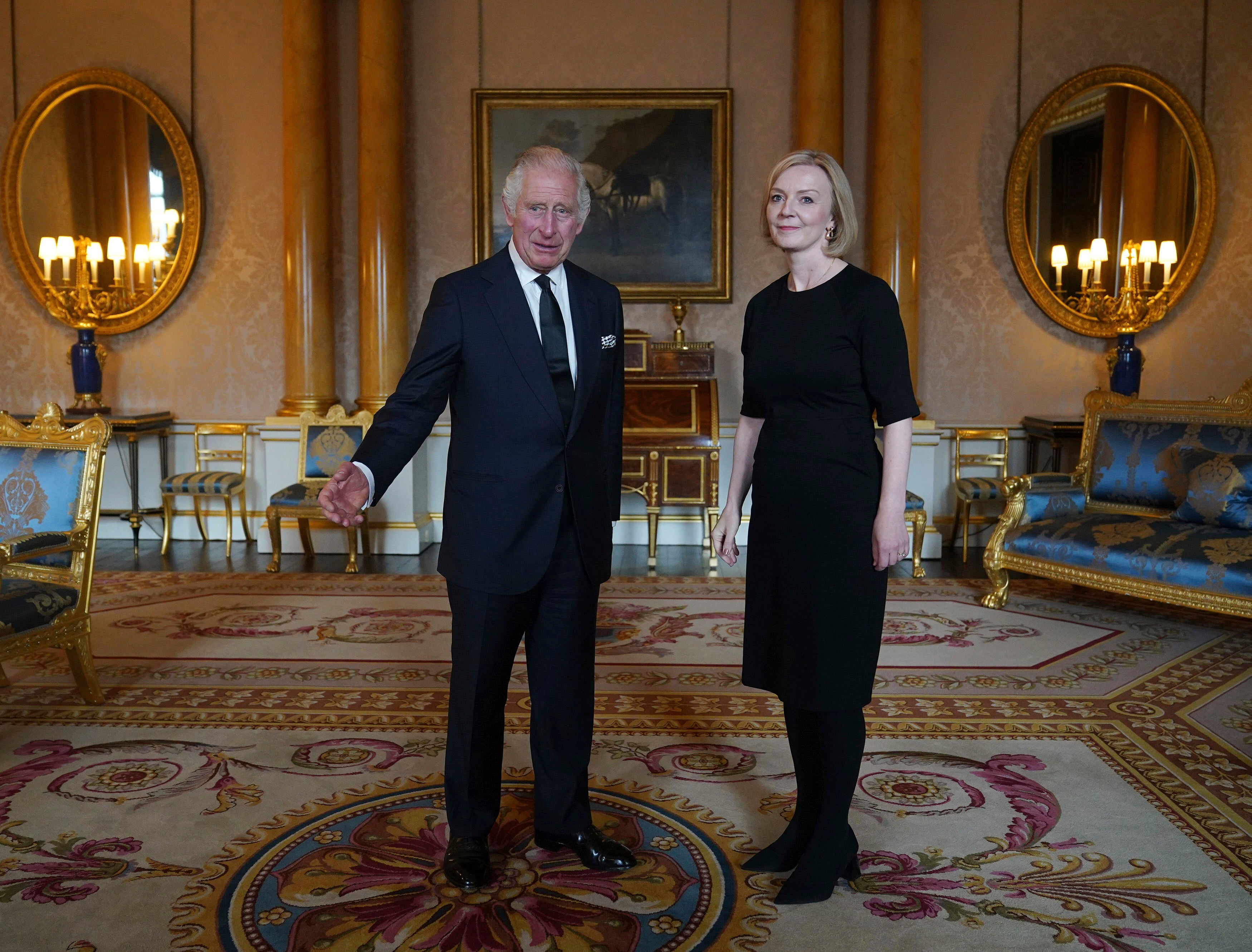 Poco antes de su primer discurso a la nación, el rey Carlos III mantuvo su primera audiencia con la nueva primera ministra Liz Truss en el Palacio de Buckingham