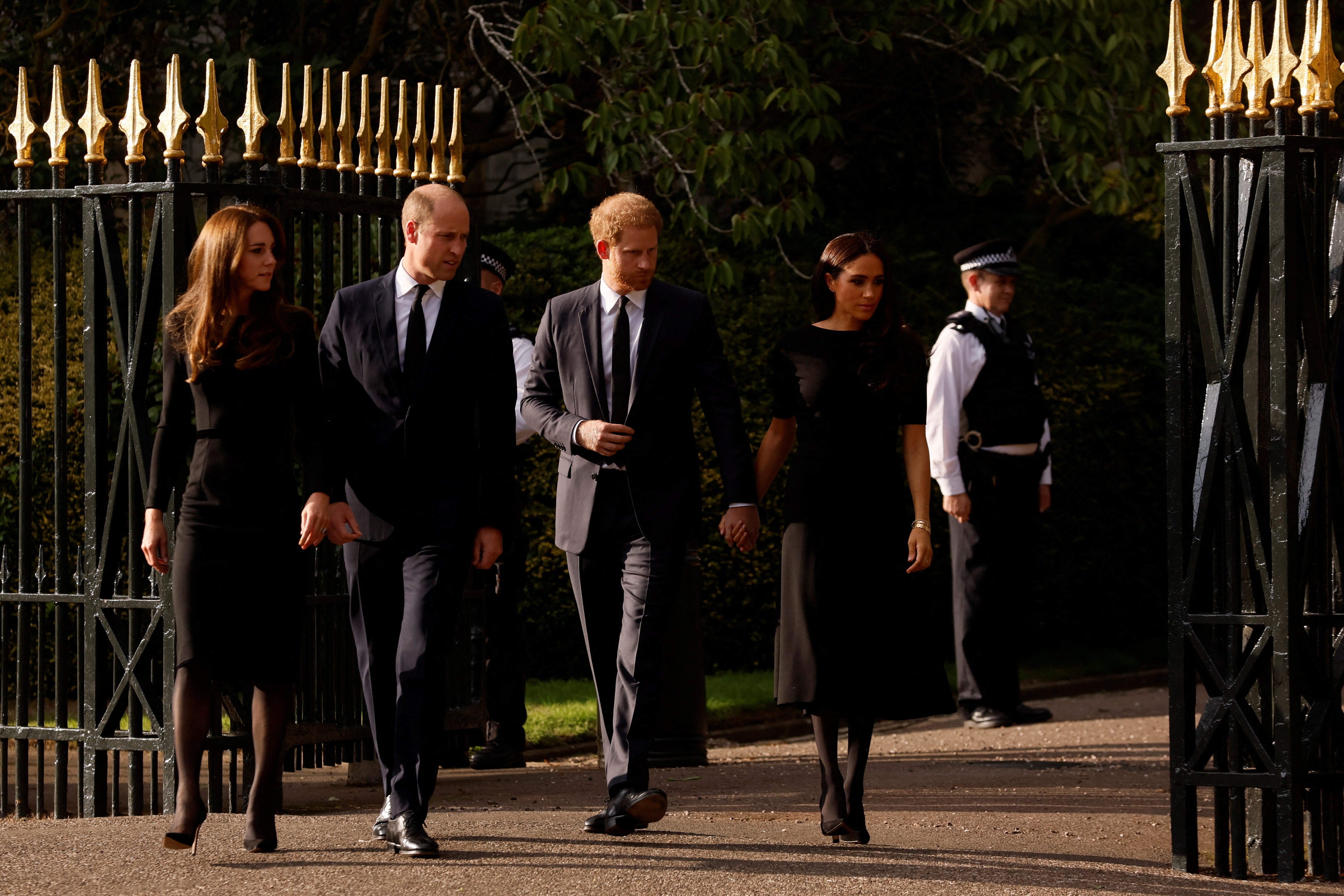 Dejen en paz a Harry y Meghan: se reunieron con William y Kate para llorar a la reina Isabel II