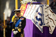 ¿Qué es la Vigilia de los Príncipes que la realeza oficia junto al féretro de la reina?